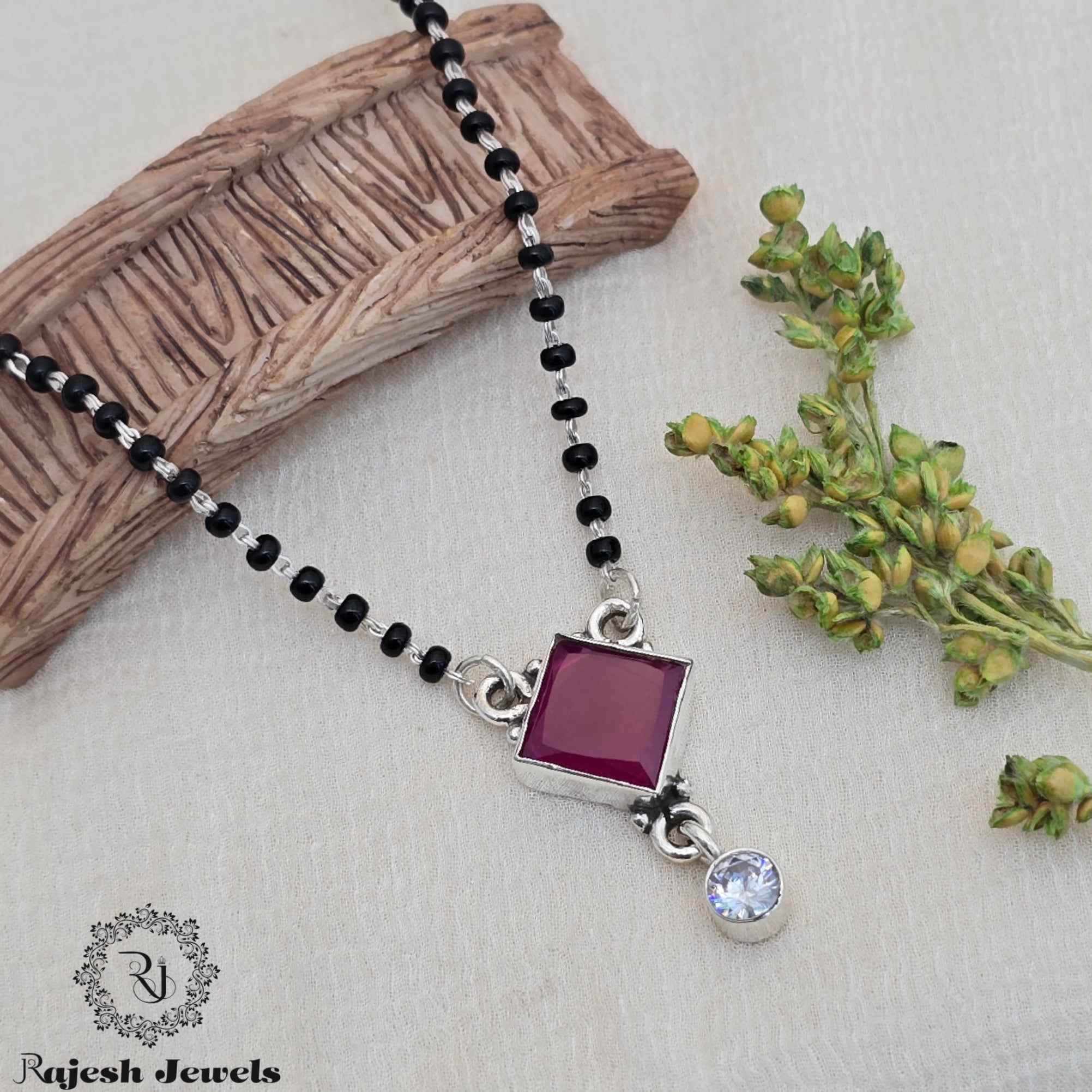 Simple Radiant Silver Cutstone Mangalsutra