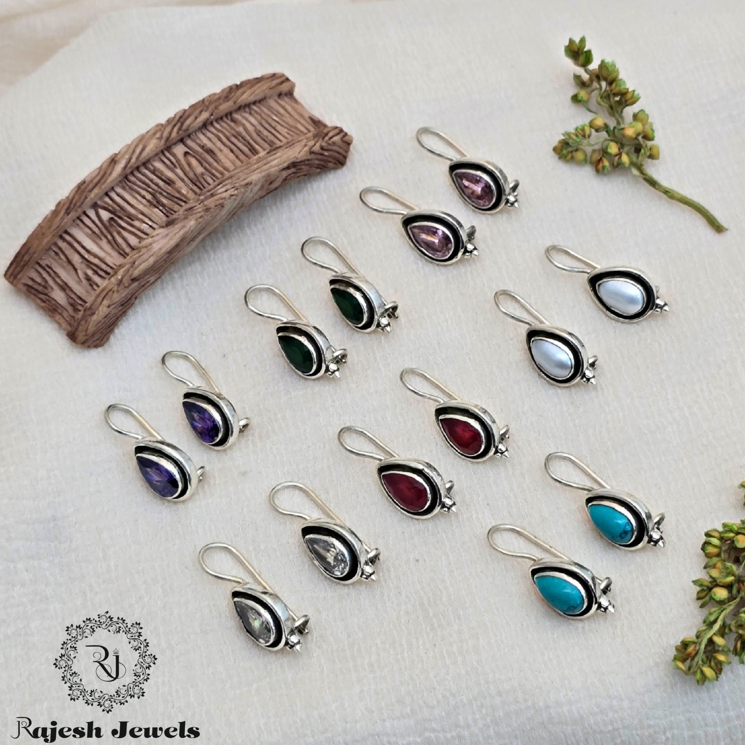 Wonderful Teardrop Cutstone Hanging Earrings