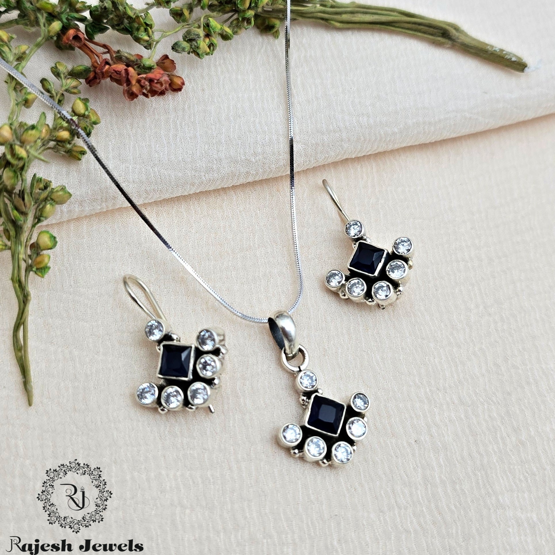 Royal Navy Blue Cutstone Pendant