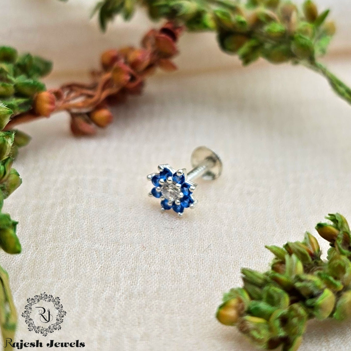 Sky Blue Floral South Screw Nosepin