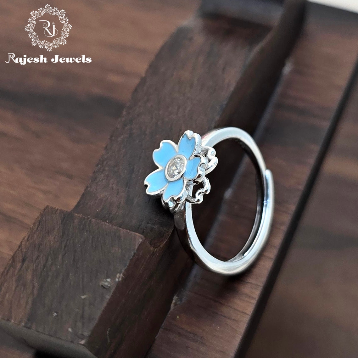 Shiny Silver Kid's Finger Ring