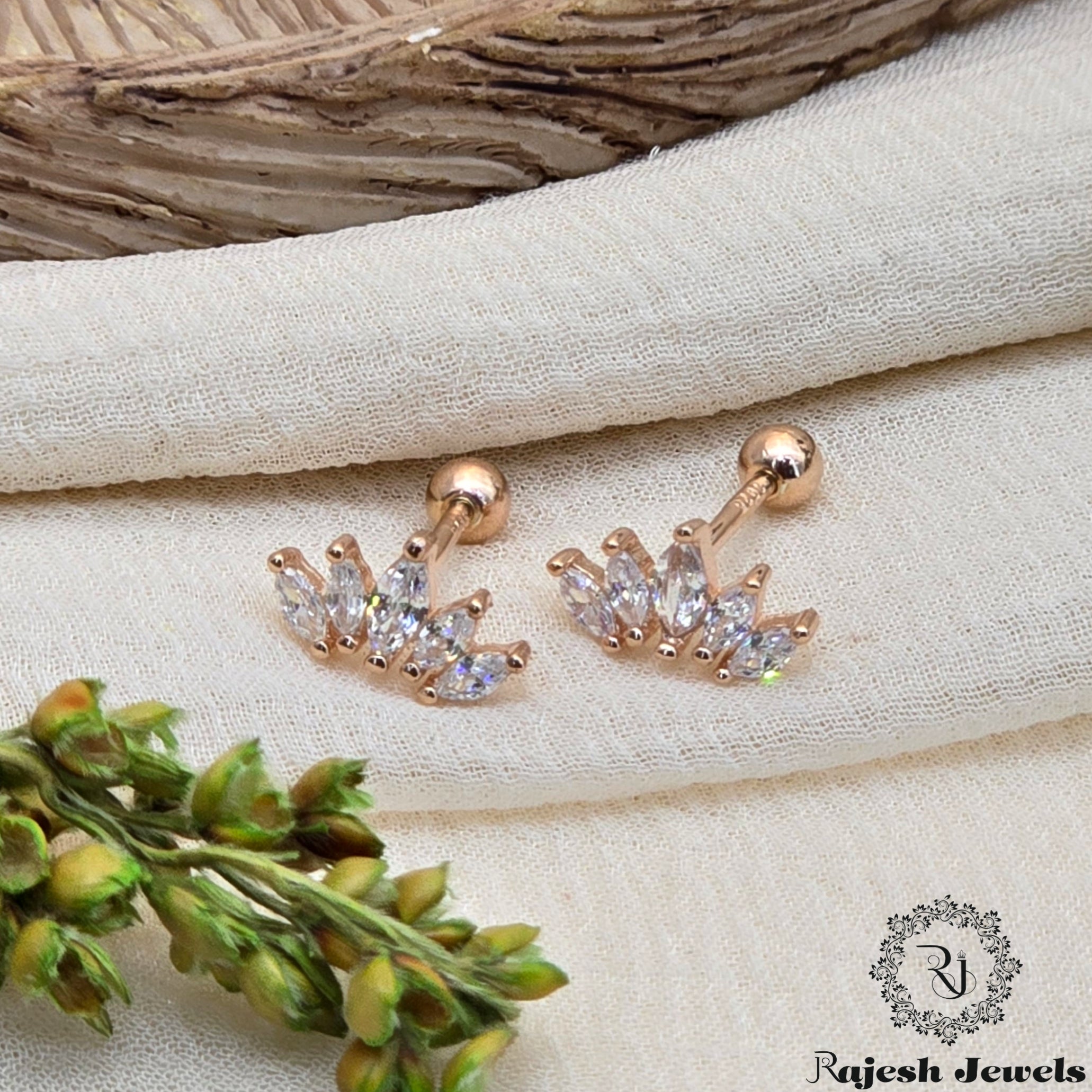 Fabulent Cz Silver Stud Earrings