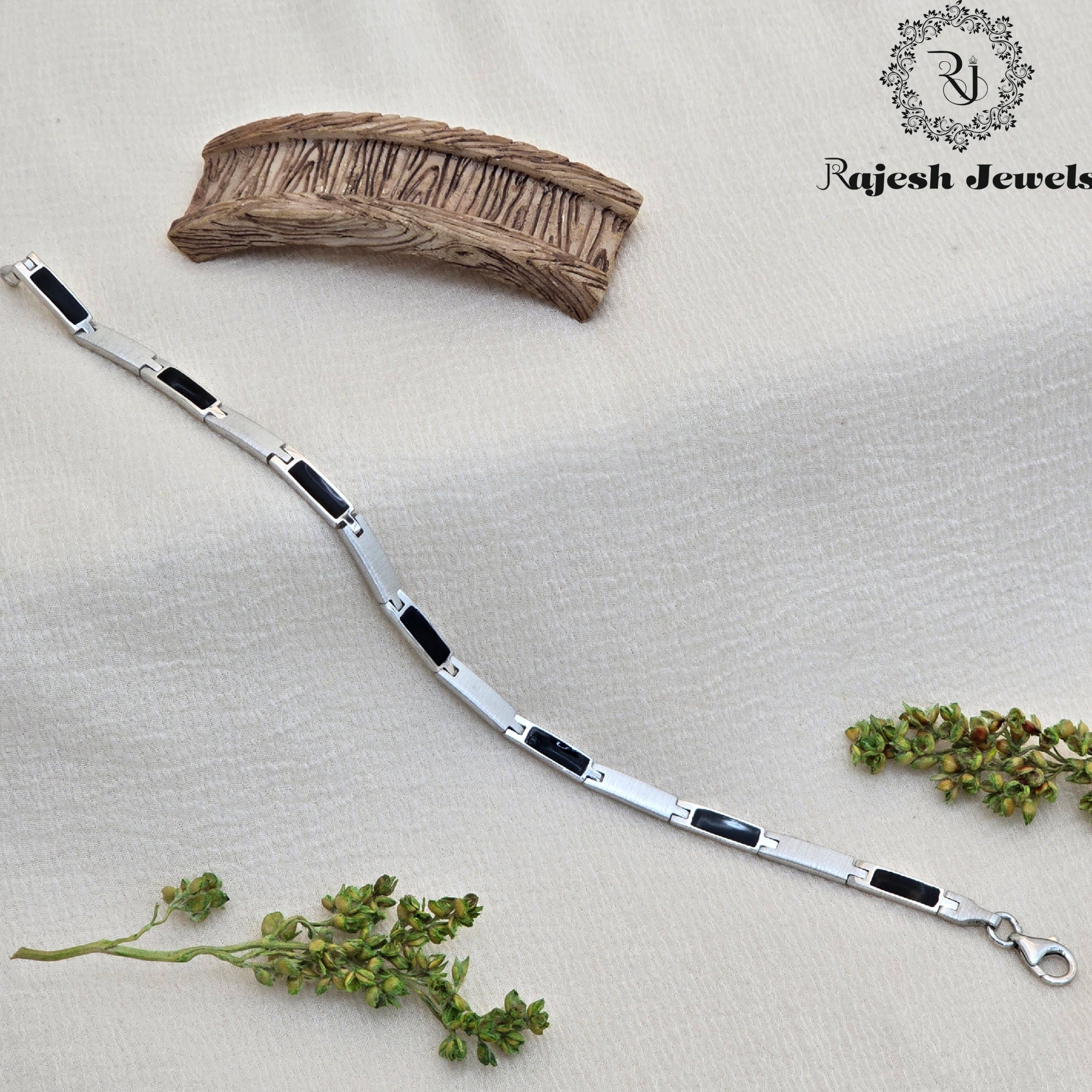 Stylish Sleek Men's Bracelet