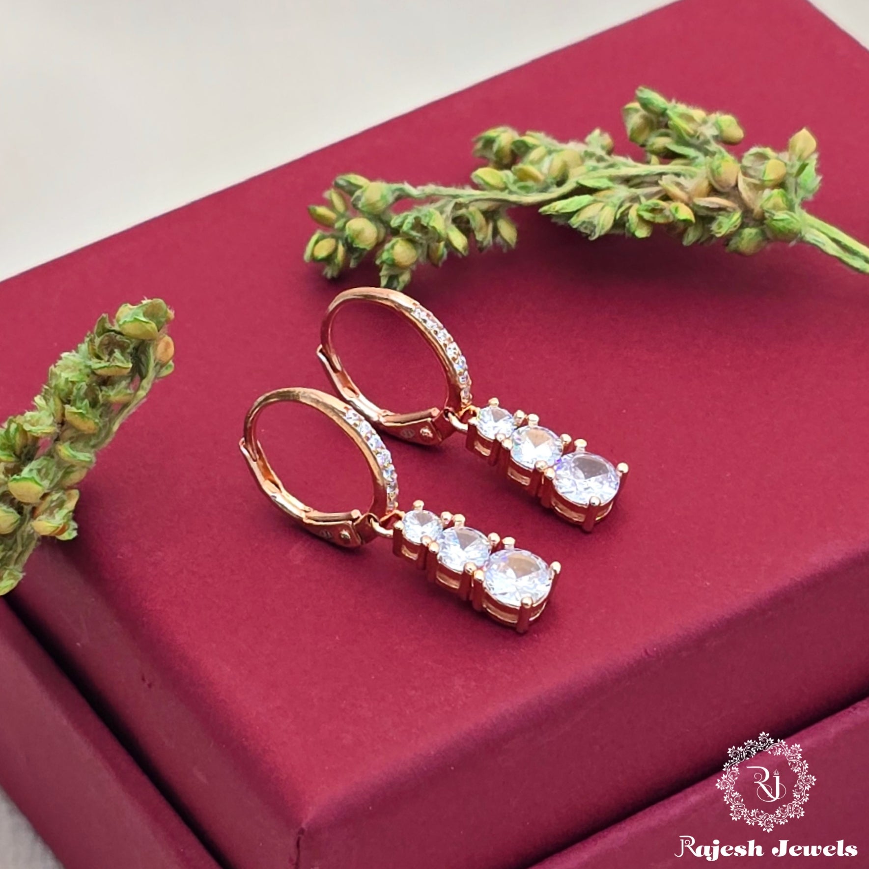 Sequent solitary Drop Bali Earrings