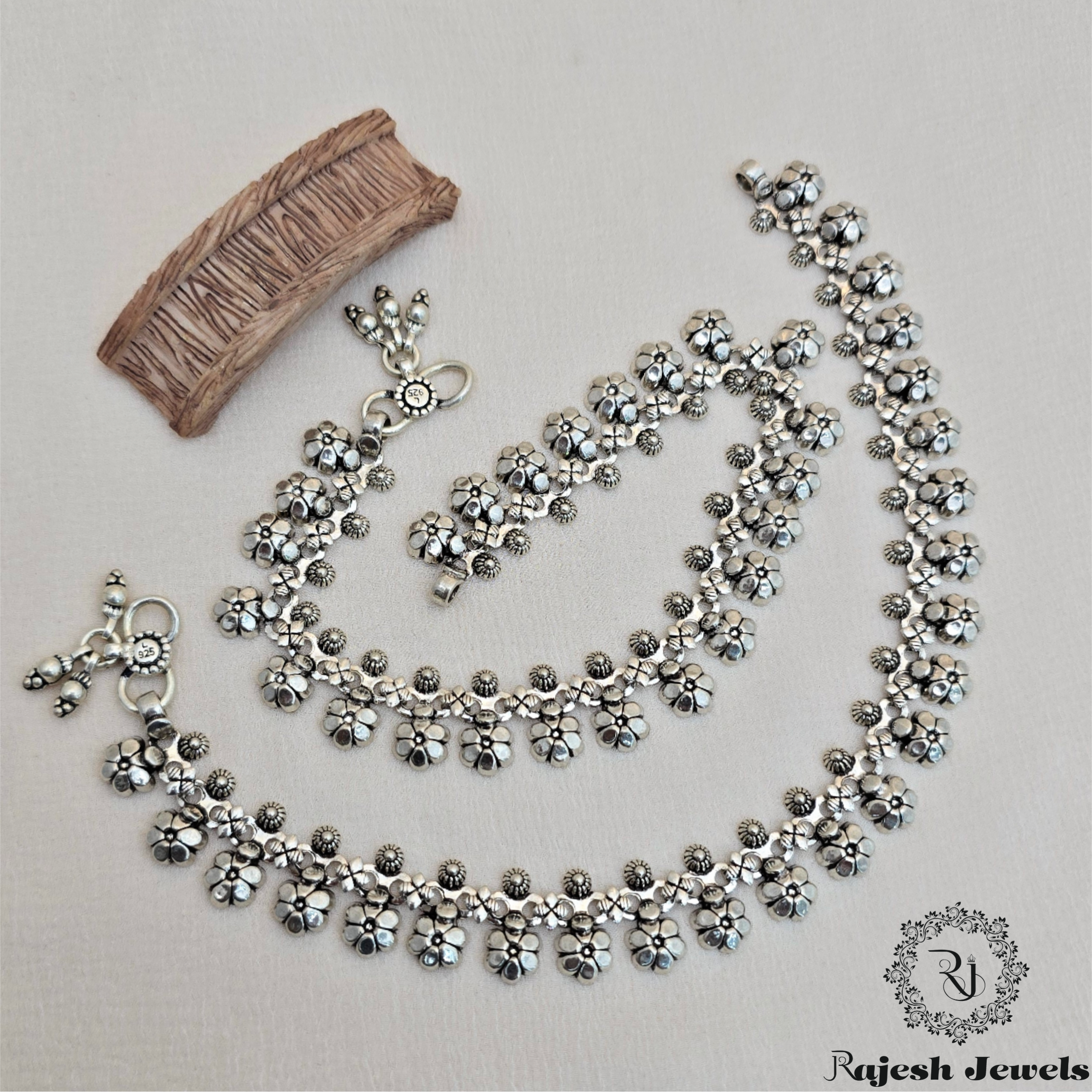 Glorified Floral Silver Oxidised Anklet