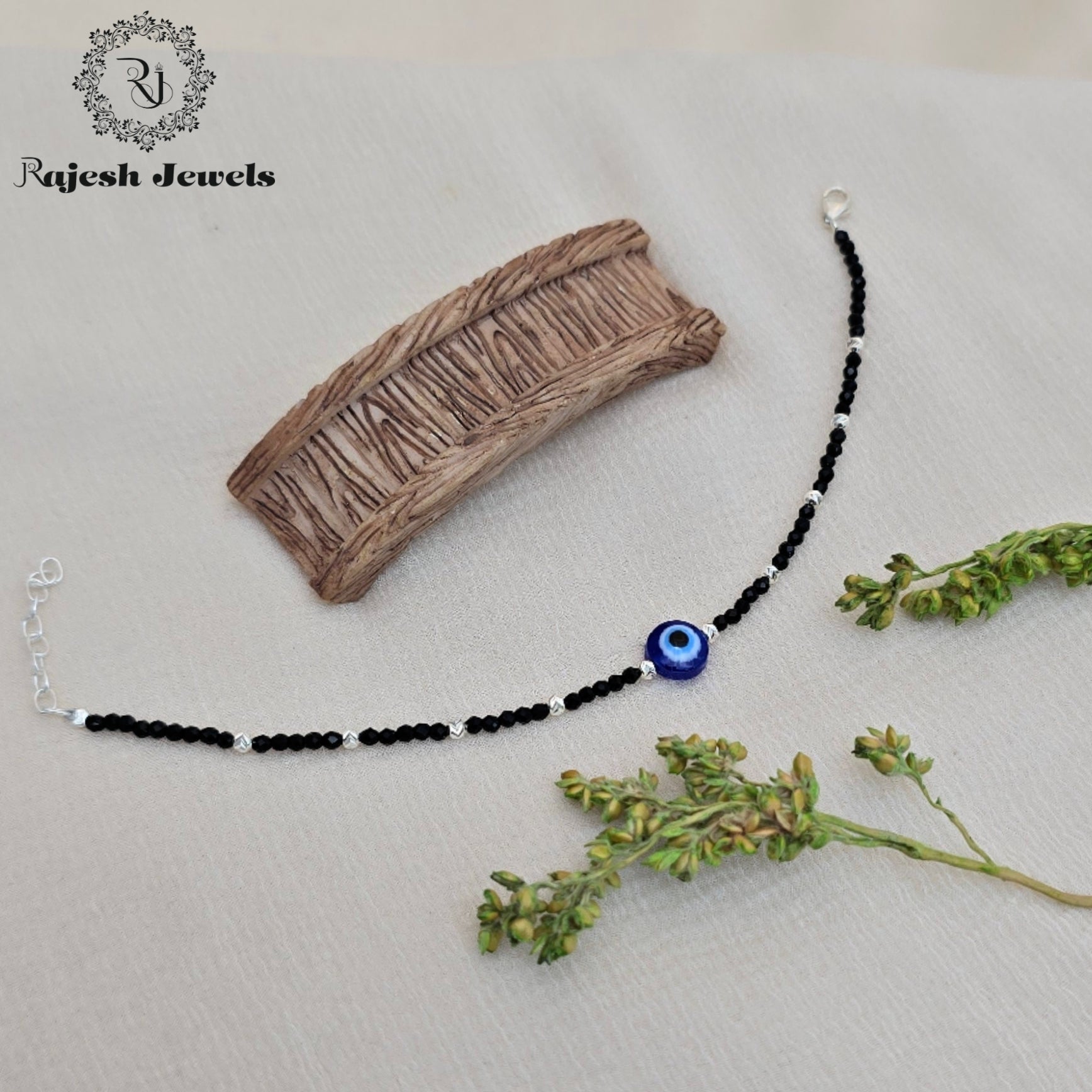 Beautiful Evil-eye Blackbeads Ladies Bracelet