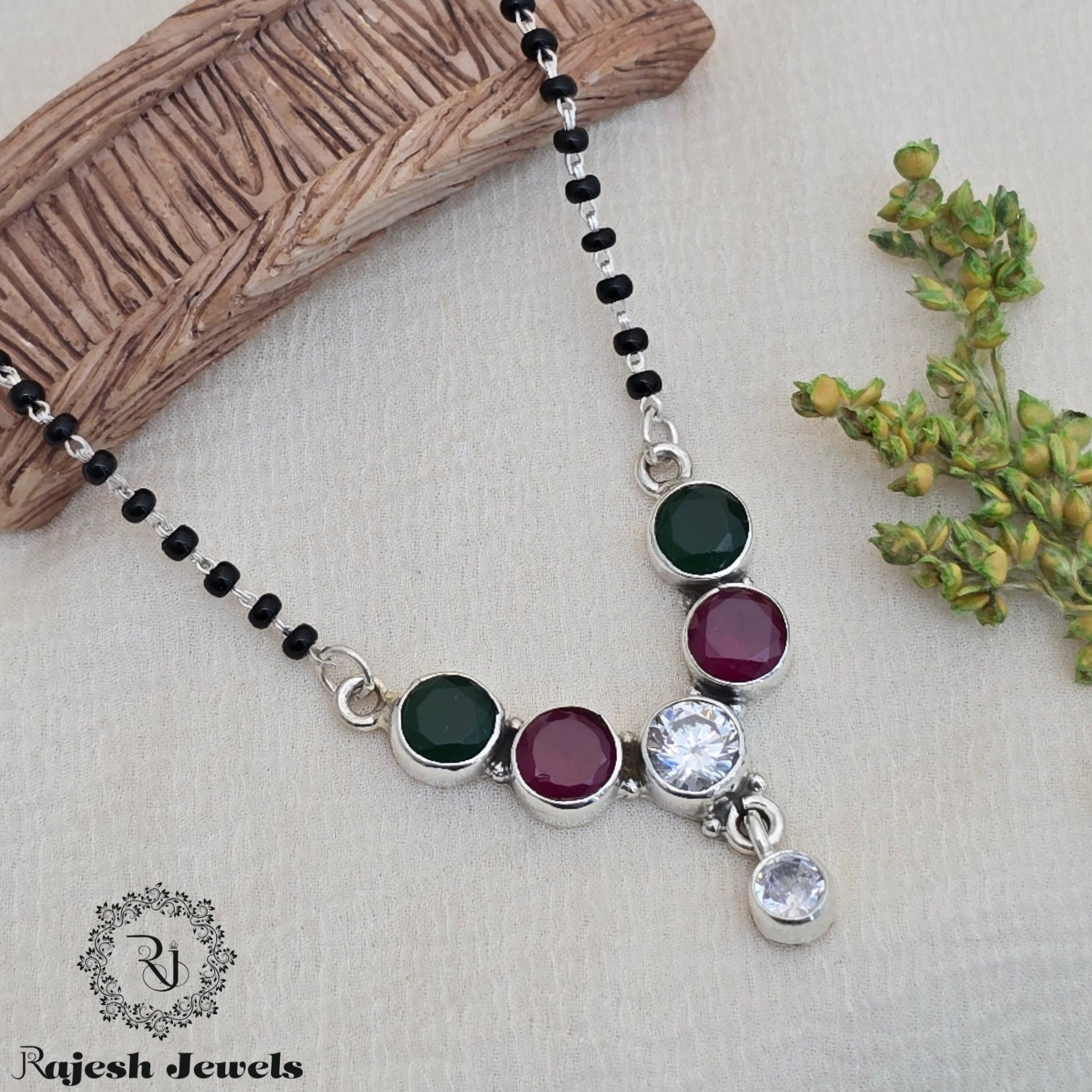 Mesmerizing Silver Cutstone Blackbead Mangalsutra