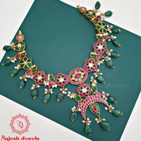 Eye-catching Bridal Neckpiece