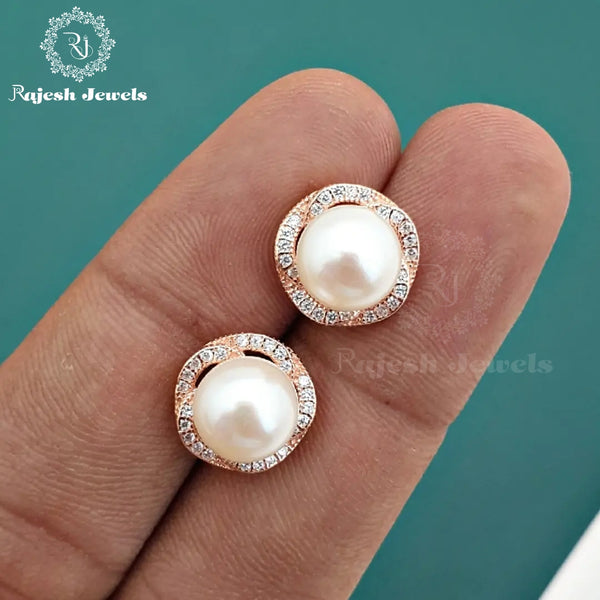 Delightfull Pearl Cz Studs