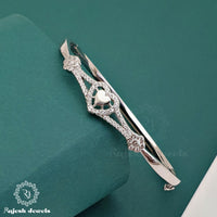 Elegant Cz Heart Design Hand Kada