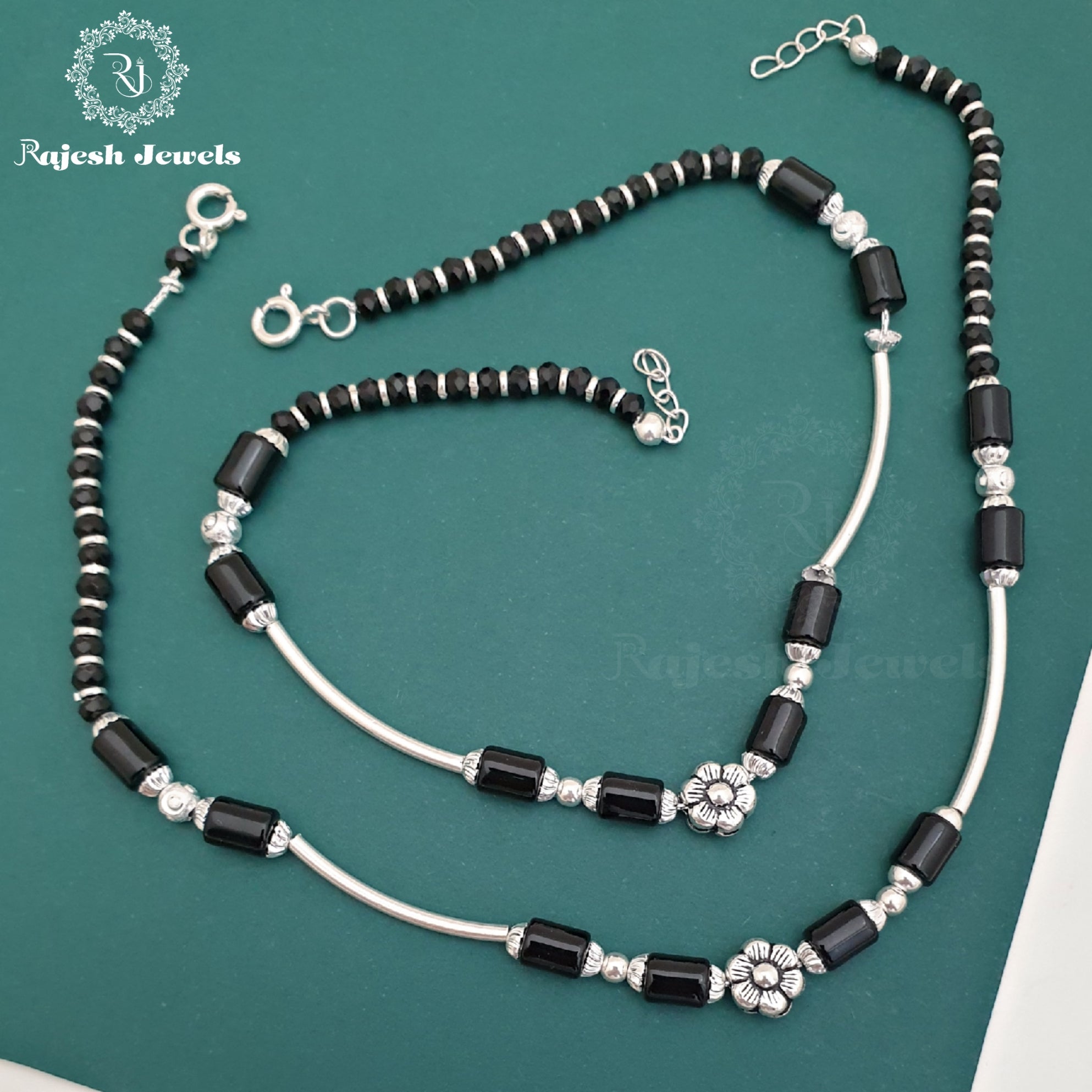 Fabulous Floral Nazariya Anklet
