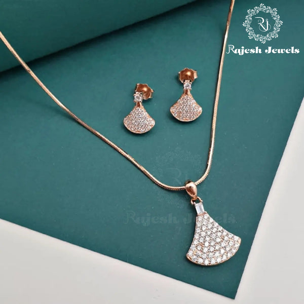 Glorious Cz Rosegold Pendent Set