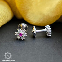 Dainty Sparkling South Screw Studs