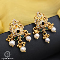 Sublime Pearl Hanging Studs