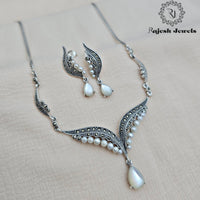 Exquisite Marcasite Neckpiece