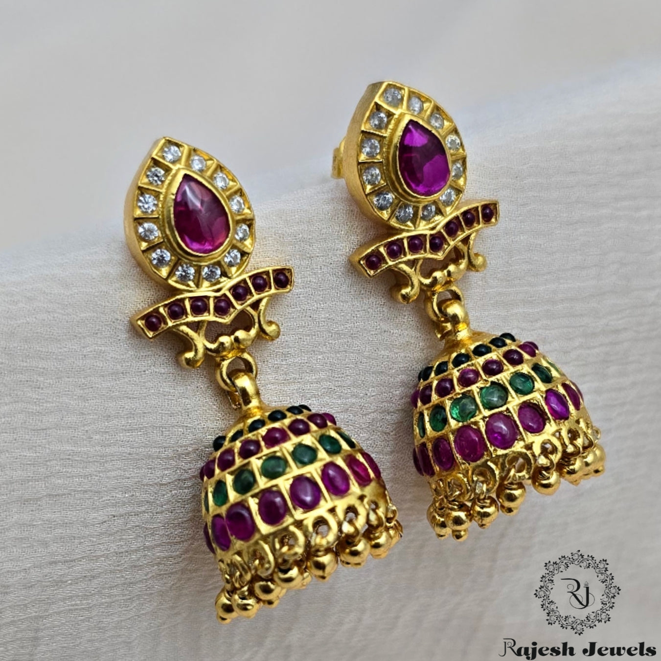 Luxurious Cz Gold Plated Jumka Earring