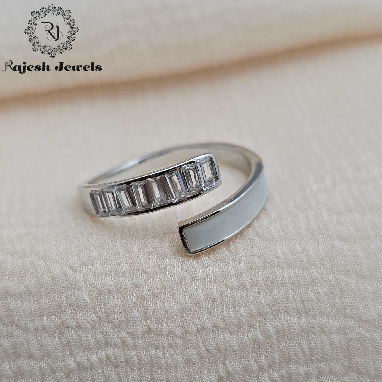 Delighted Cubic Zircon Finger Ring