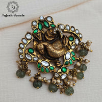 Graceful Nakshi Kundan Pendant