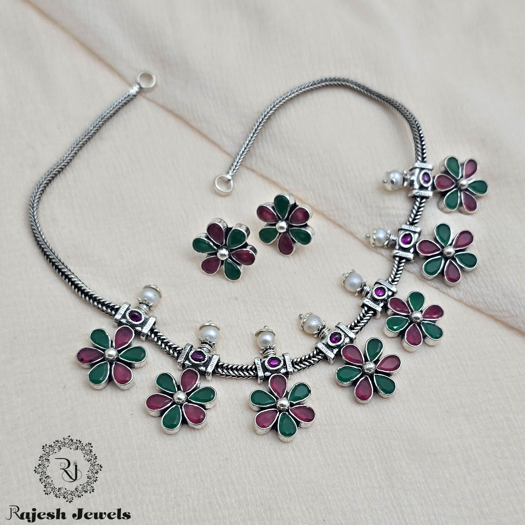 Wonderful Red Green Oxidised Necklace