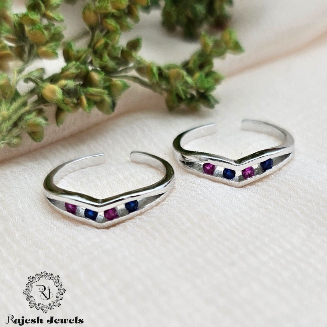 Fabulous Pink Blue Cz Toerings