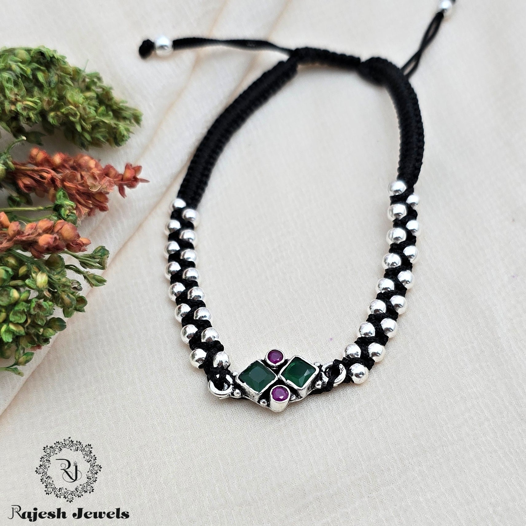 Pleasing Cutstone Balled Nazariya Anklet