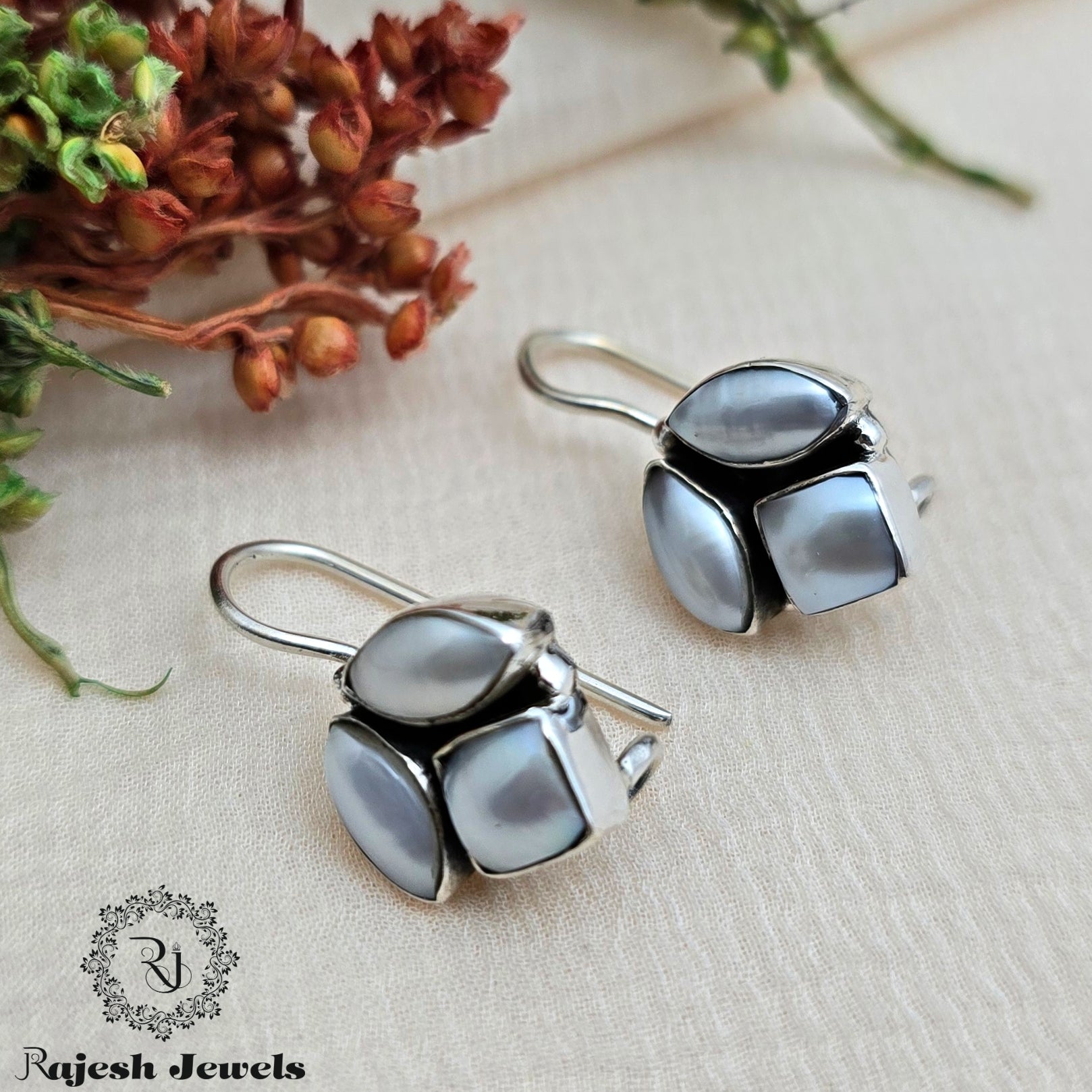 Shimmering Cutstone Hanging Earrings