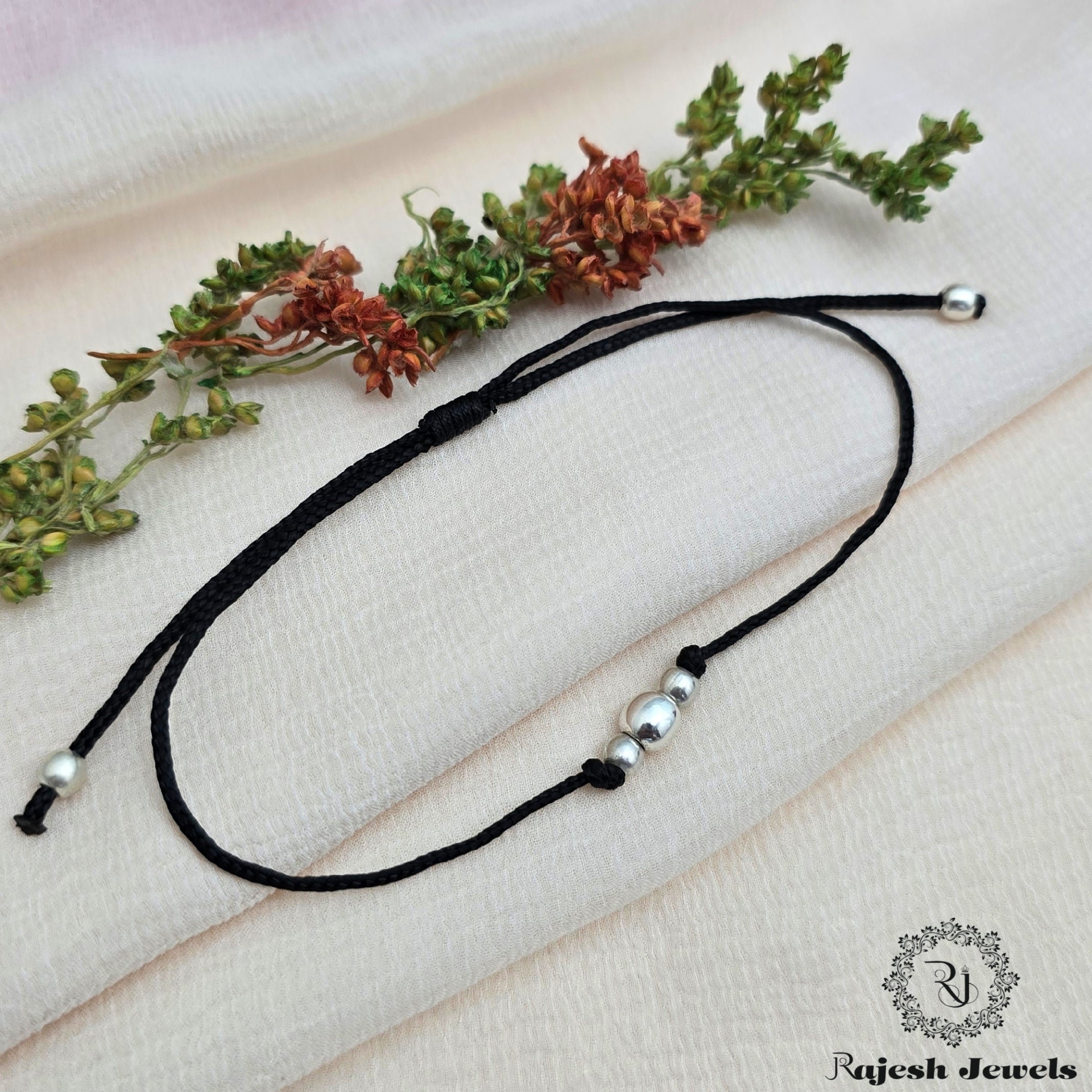 Elegant Sleek Nazariya Anklet