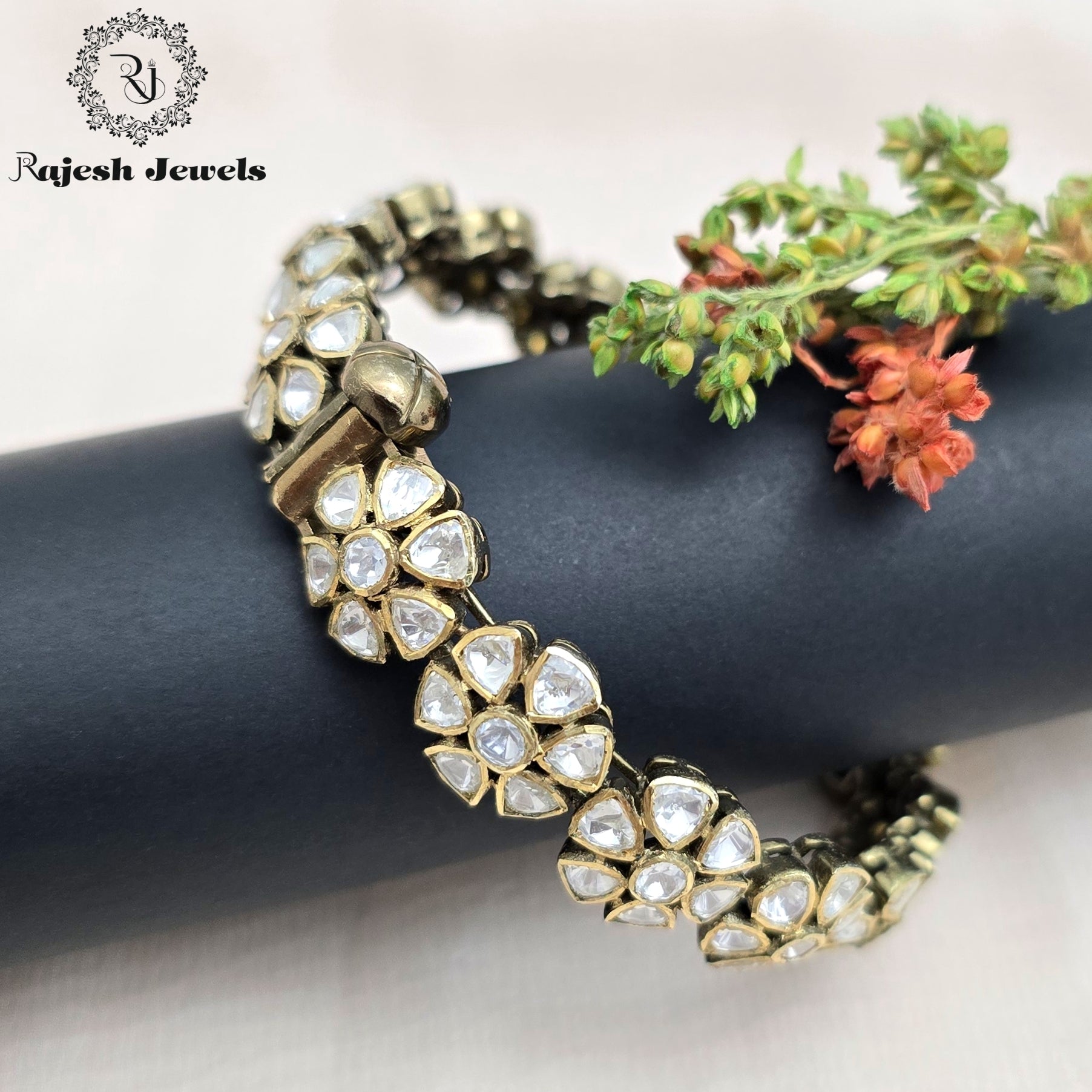 Lavish Victorian Polki Moissanite  Bangle