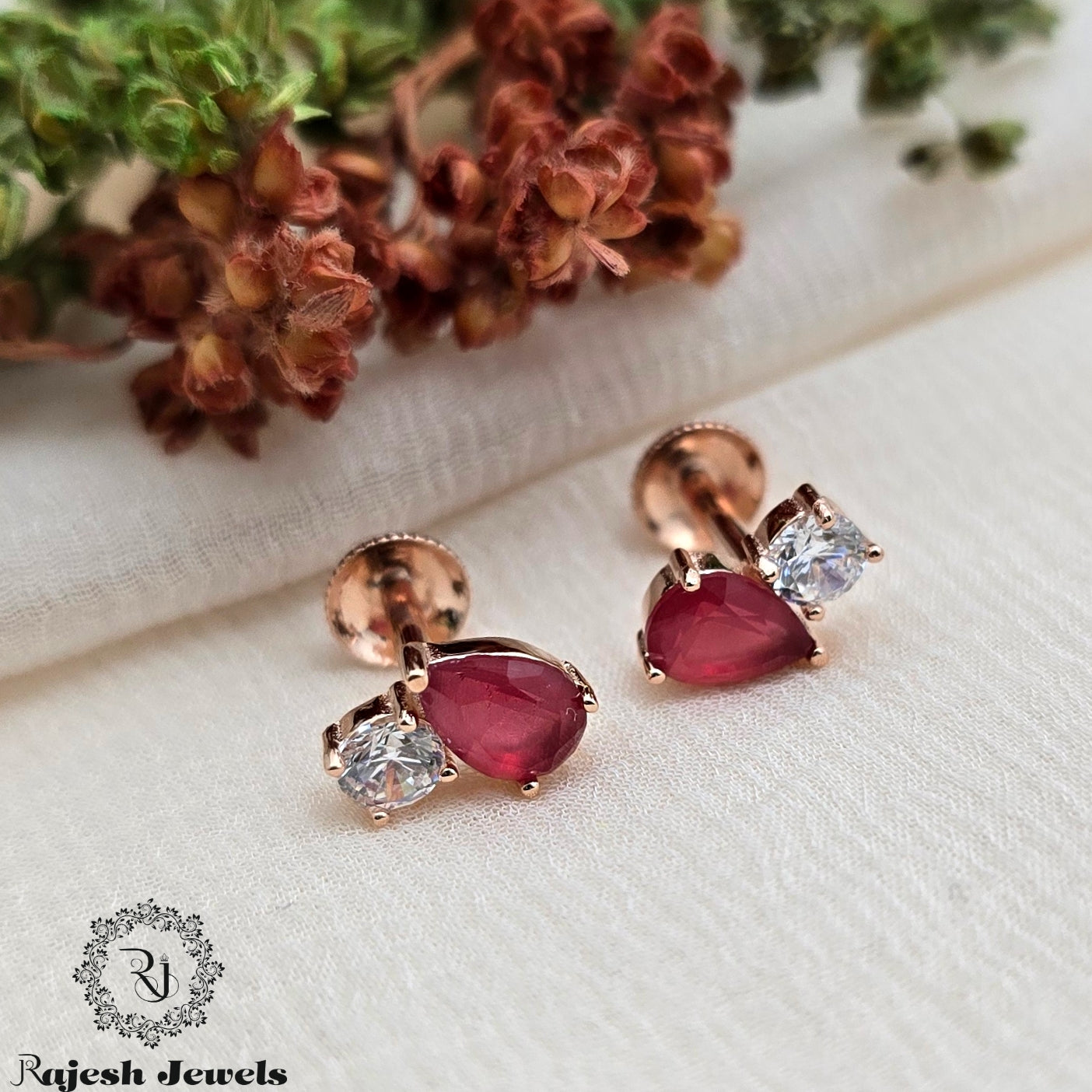 Fabulent Cz Rosegold South Screw Studs
