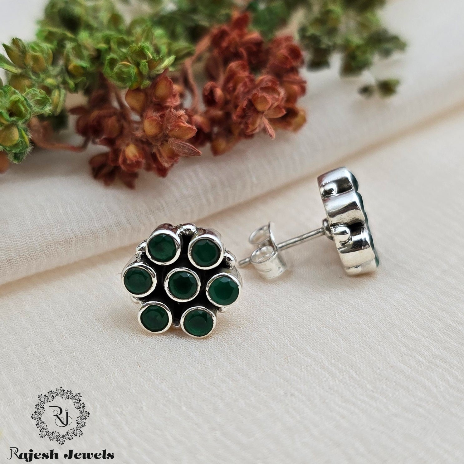 Graceful Green Cutstone Stud Earrings