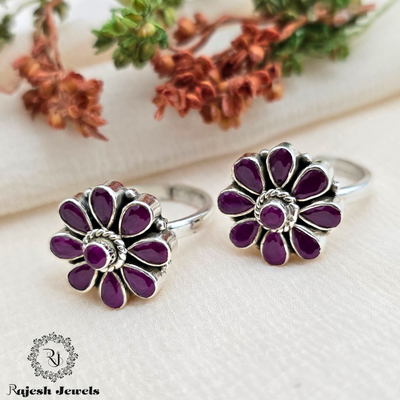 Lavish Floral Cutstone Daily Wear Toerings