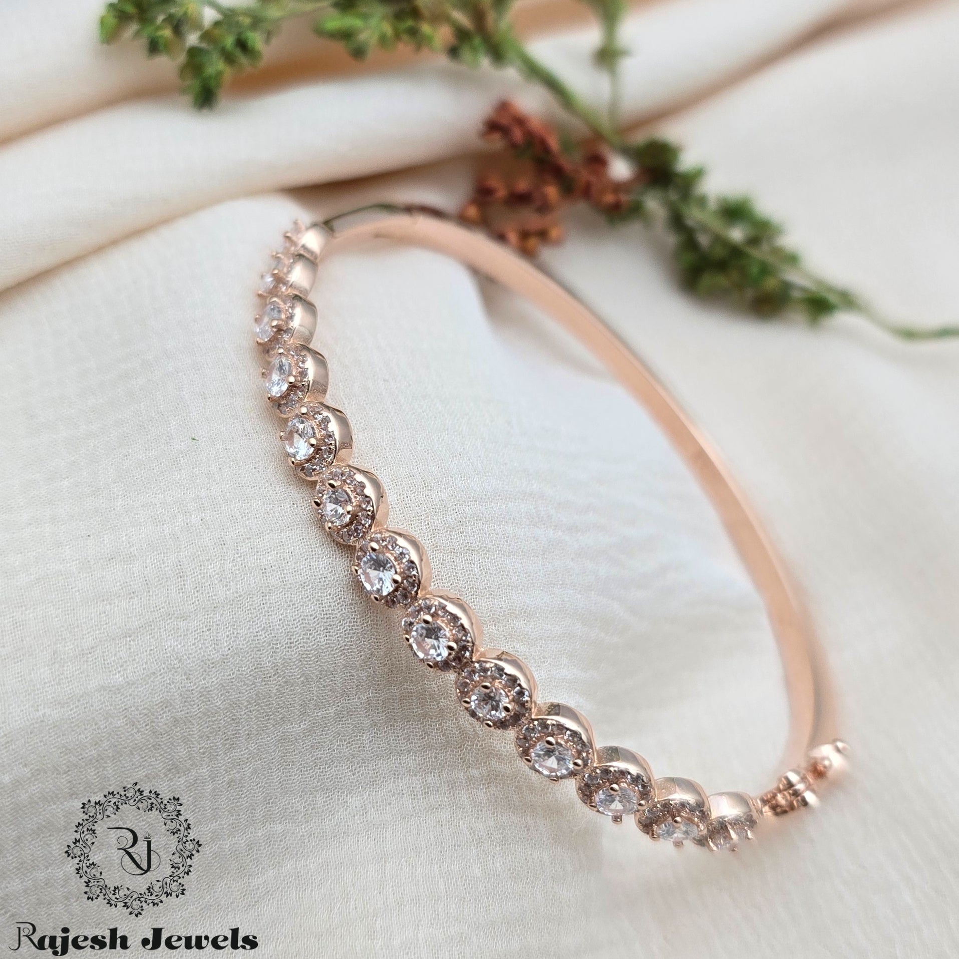 Sparkling Cz Rosegold Hand Kada