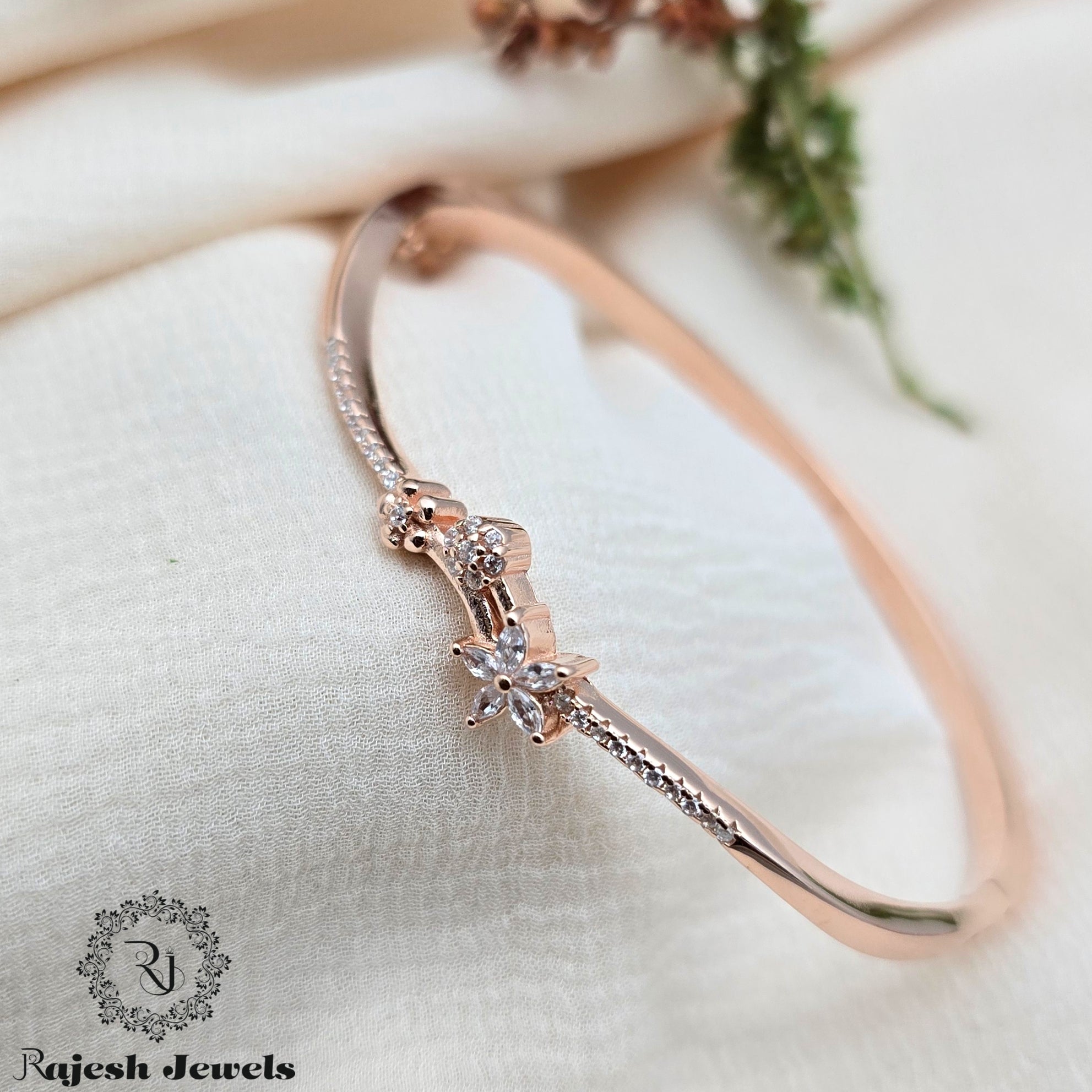 Shimmering Floral Rosegold Hand Kada