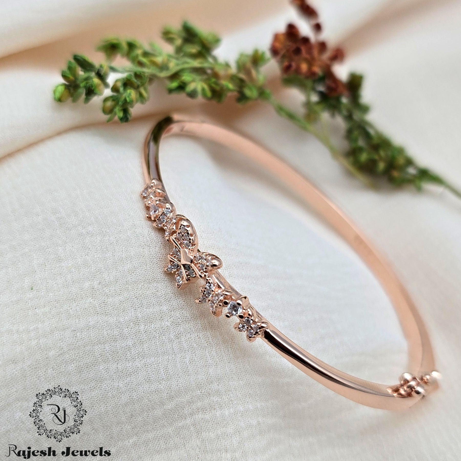 Lovely Butterflies Cz Hand Kada