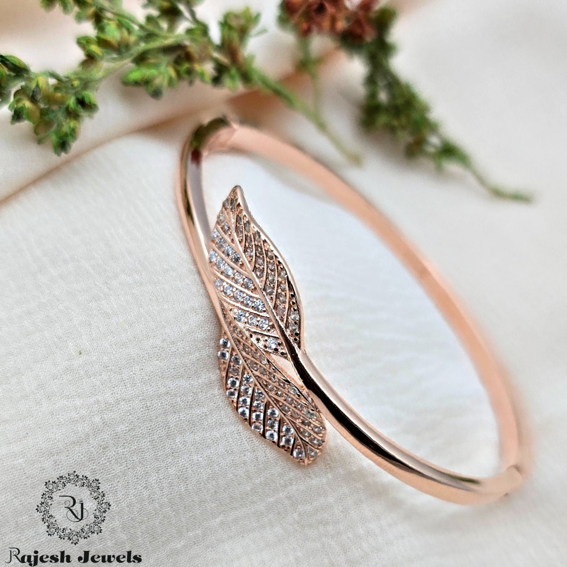 Mesmerizing Cz Rosegold Hand Kada