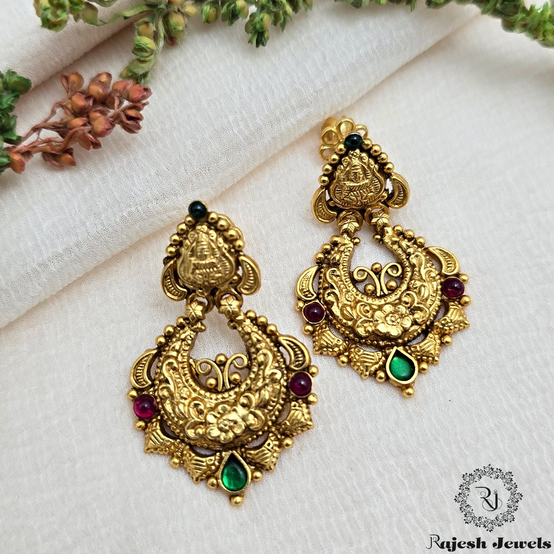 Lovable Gold Antique Chandbali Earrings