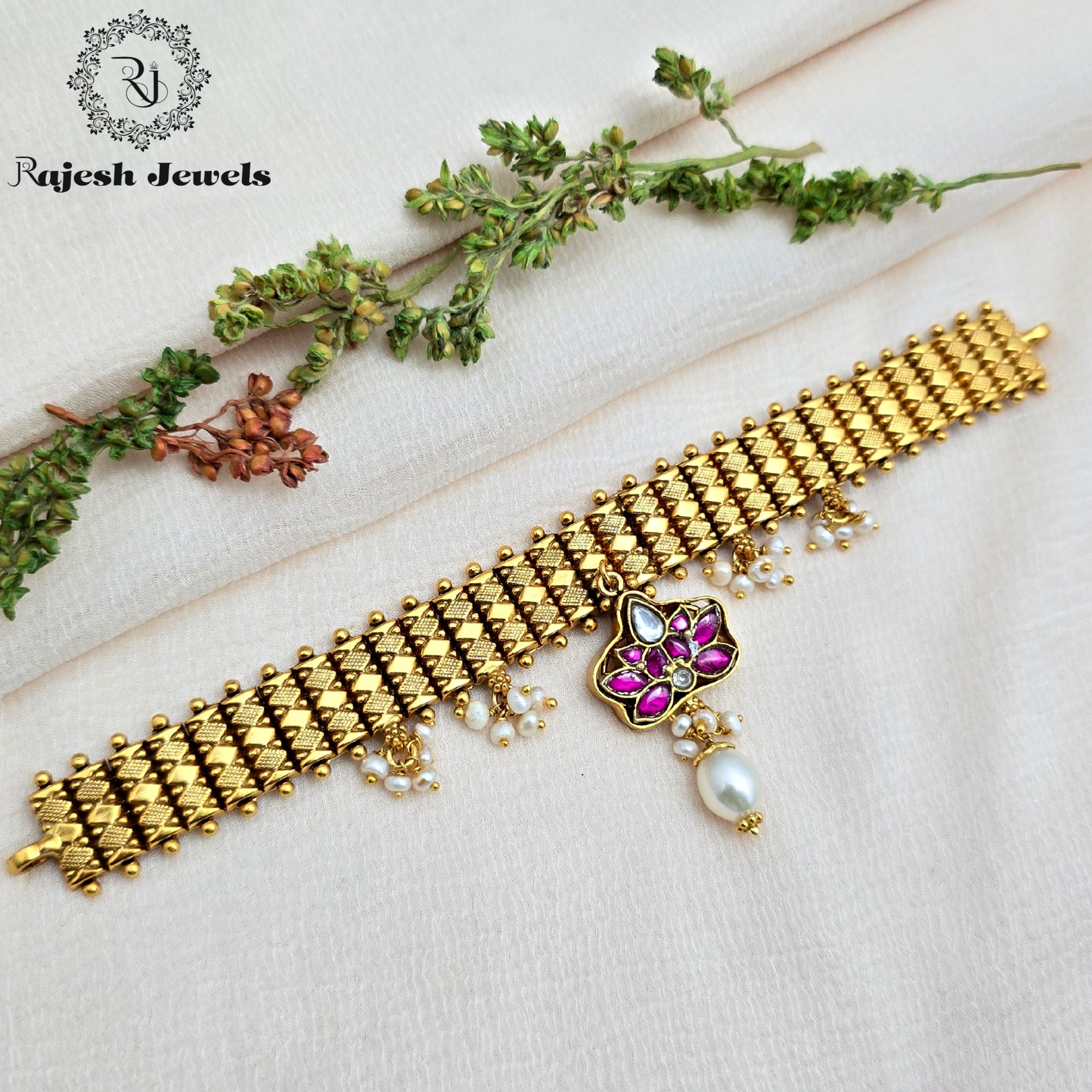 Wonder Kundan Gold Plated Choker