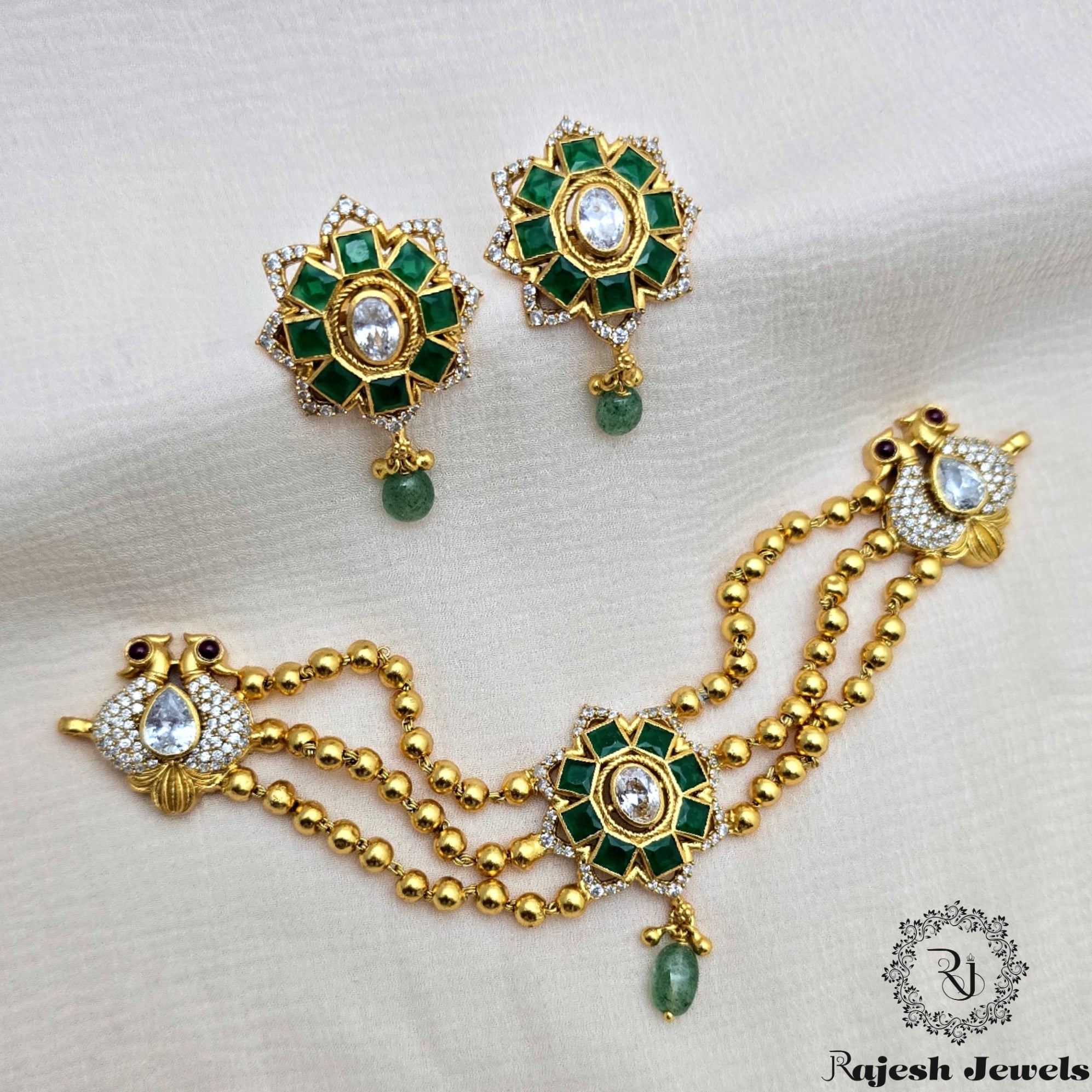 Graceful Kemp Choker Neckpiece