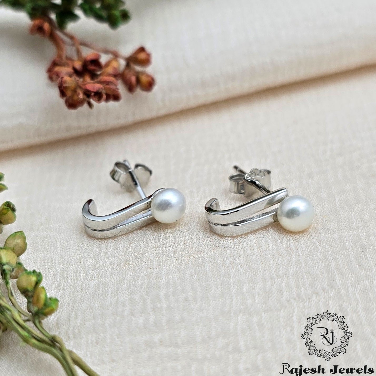 Fabulous Pearl Stud Earrings