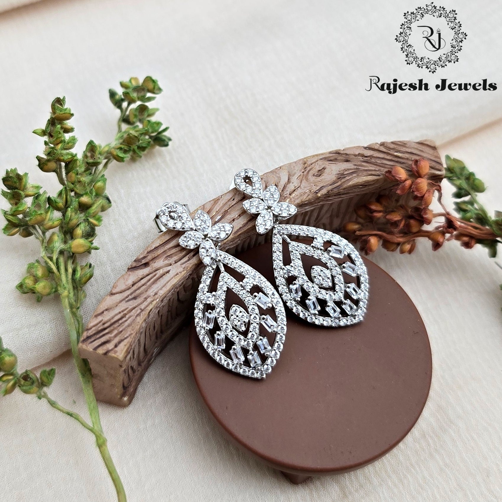 Glowing Cz Silver Hanging Earrings