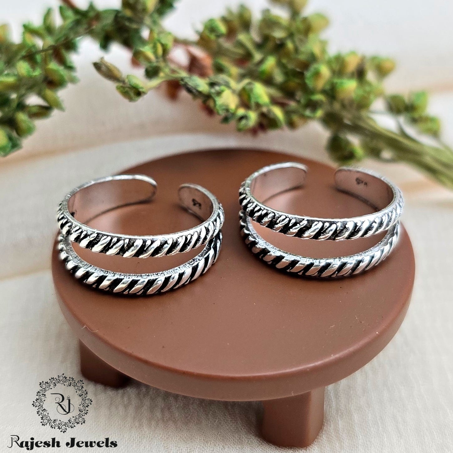 Fabulous Two Layered Oxidised Silver Toerings