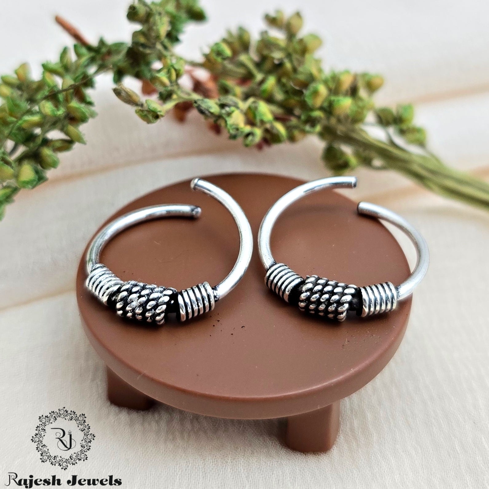 Sleek Oxidised Antique 925 Silver Toerings