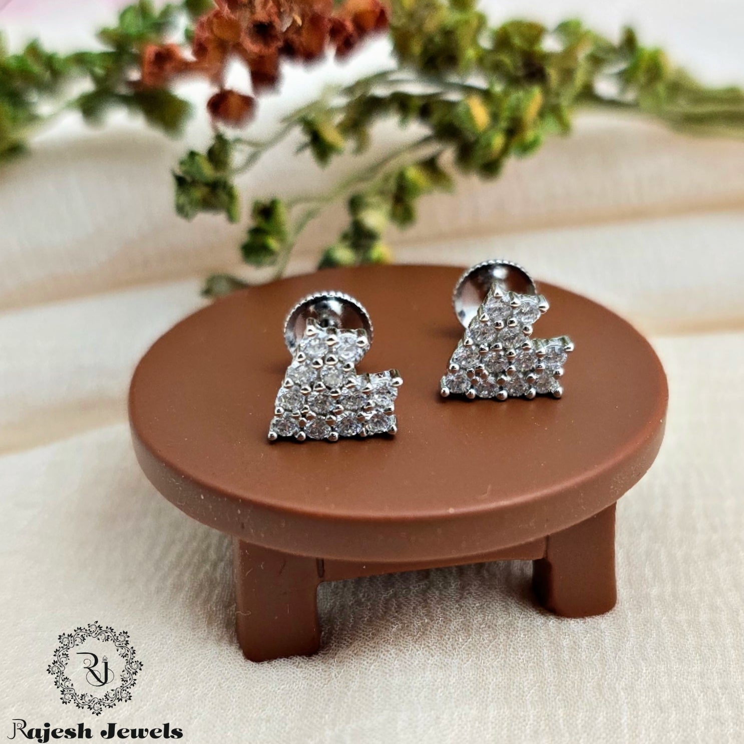 Sparkling Heart Cz South Screw