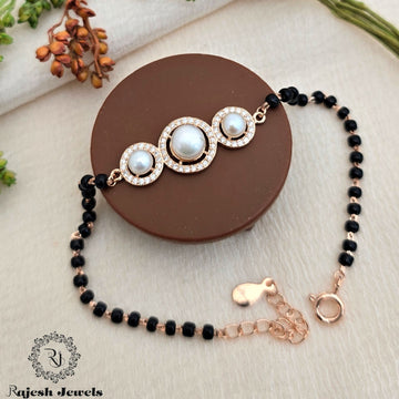 Attractive Pearl Hand Mangalsutra