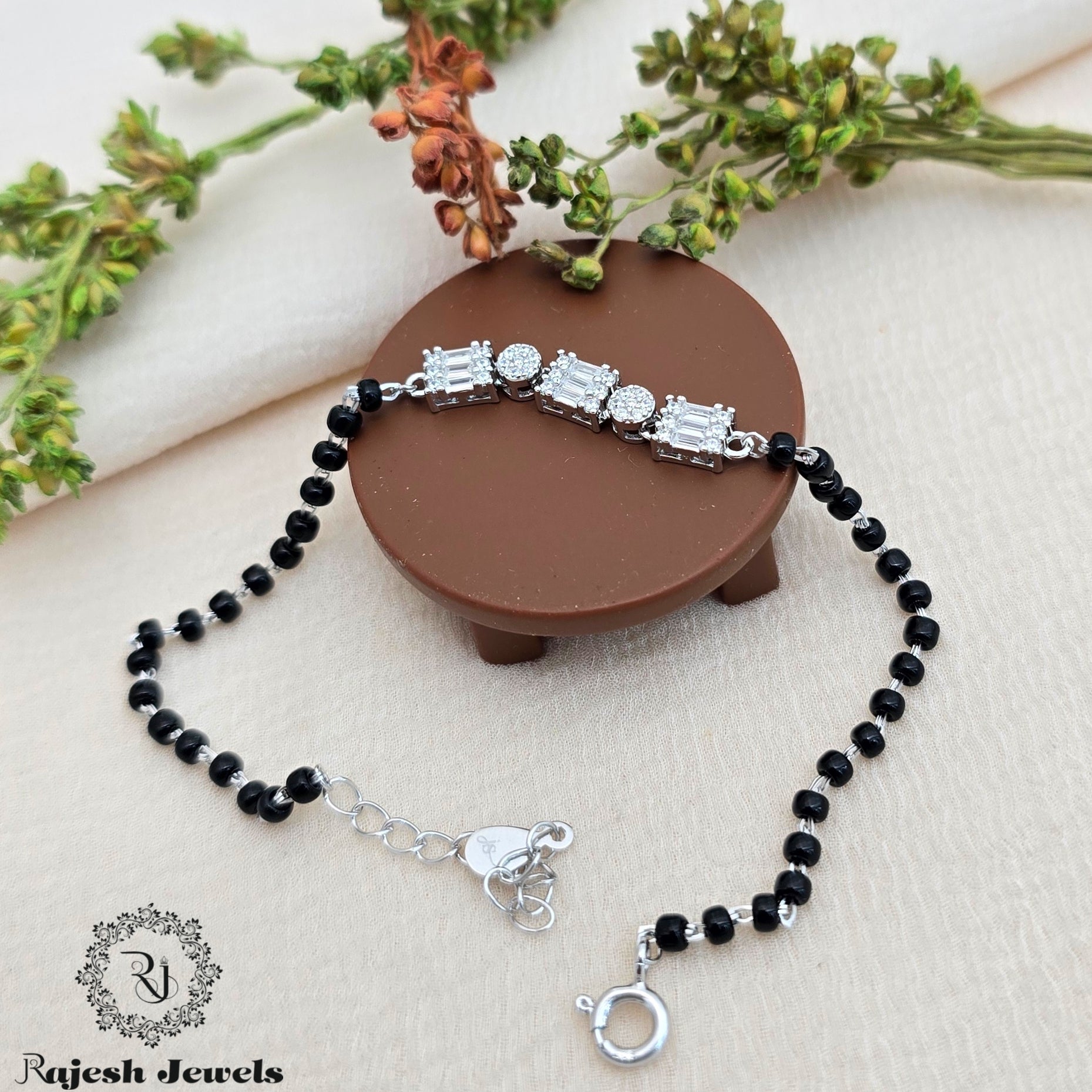 Engaging Blackbead Hand Mangalsutra