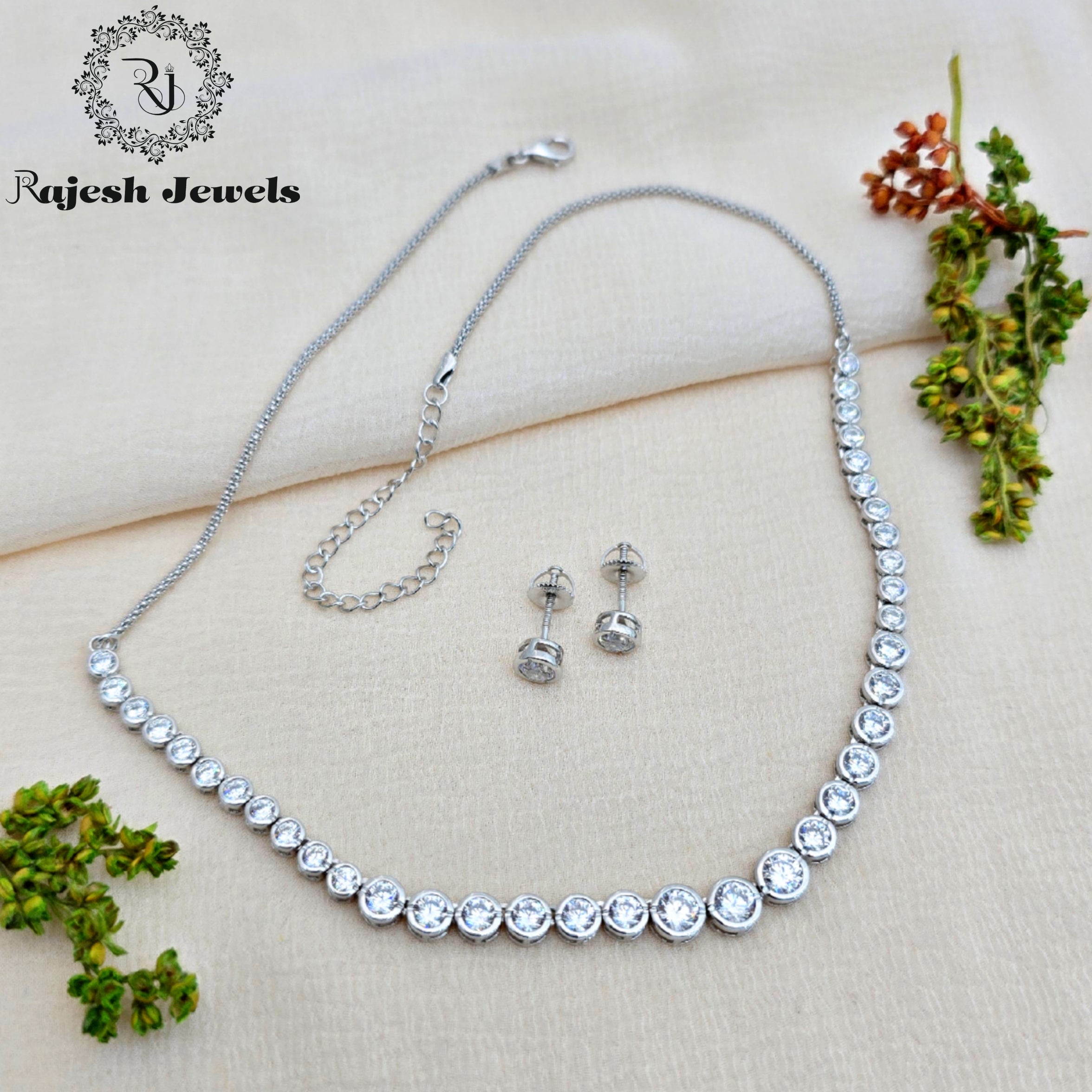 Classic Solitaire Cz Neckpiece