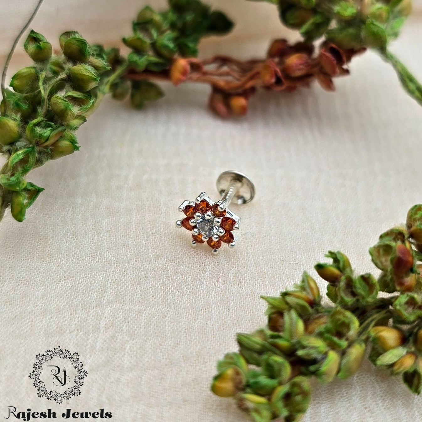 Blossomy Floral South Screw Nose Pin