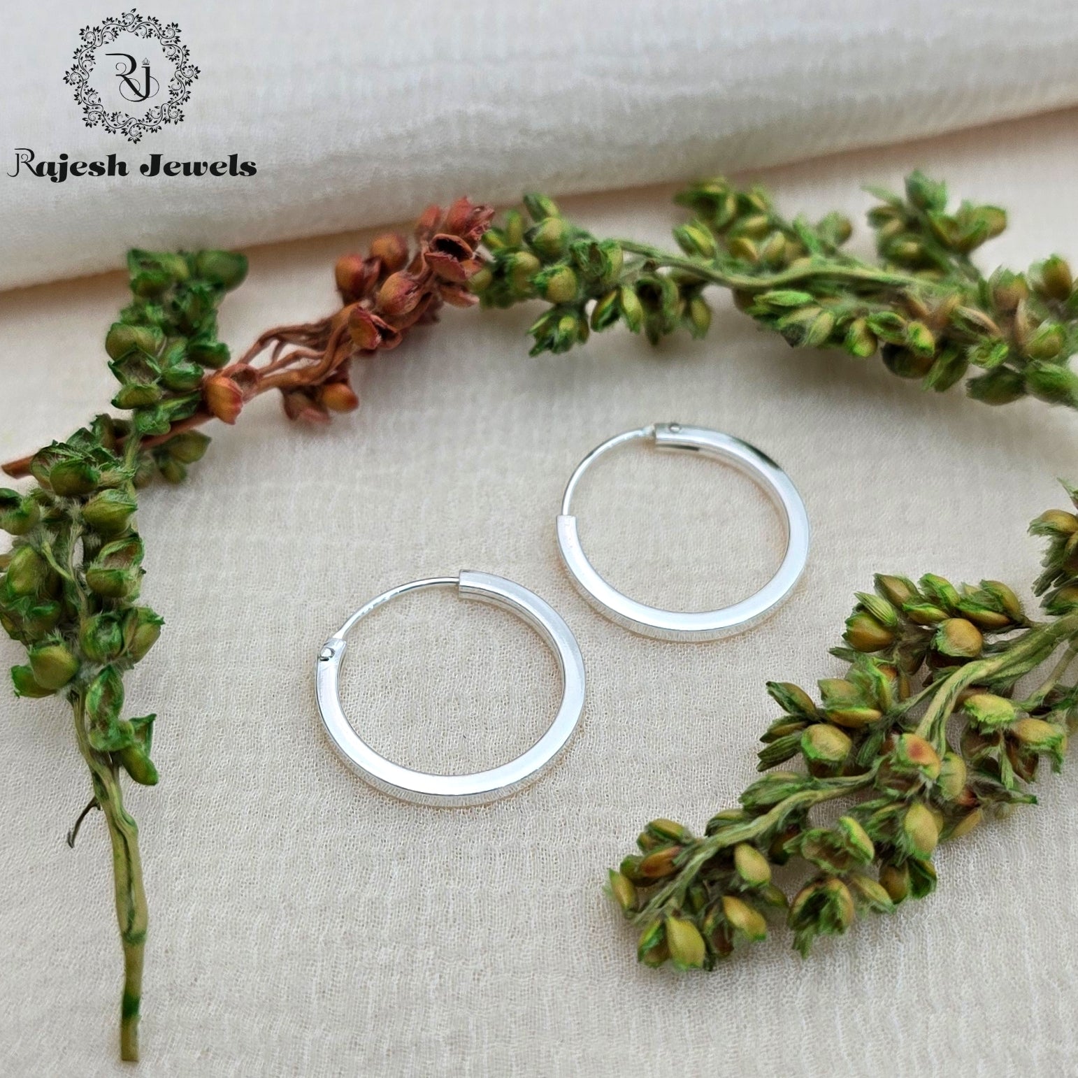 Elegant Cuboid Plain Bali Earrings