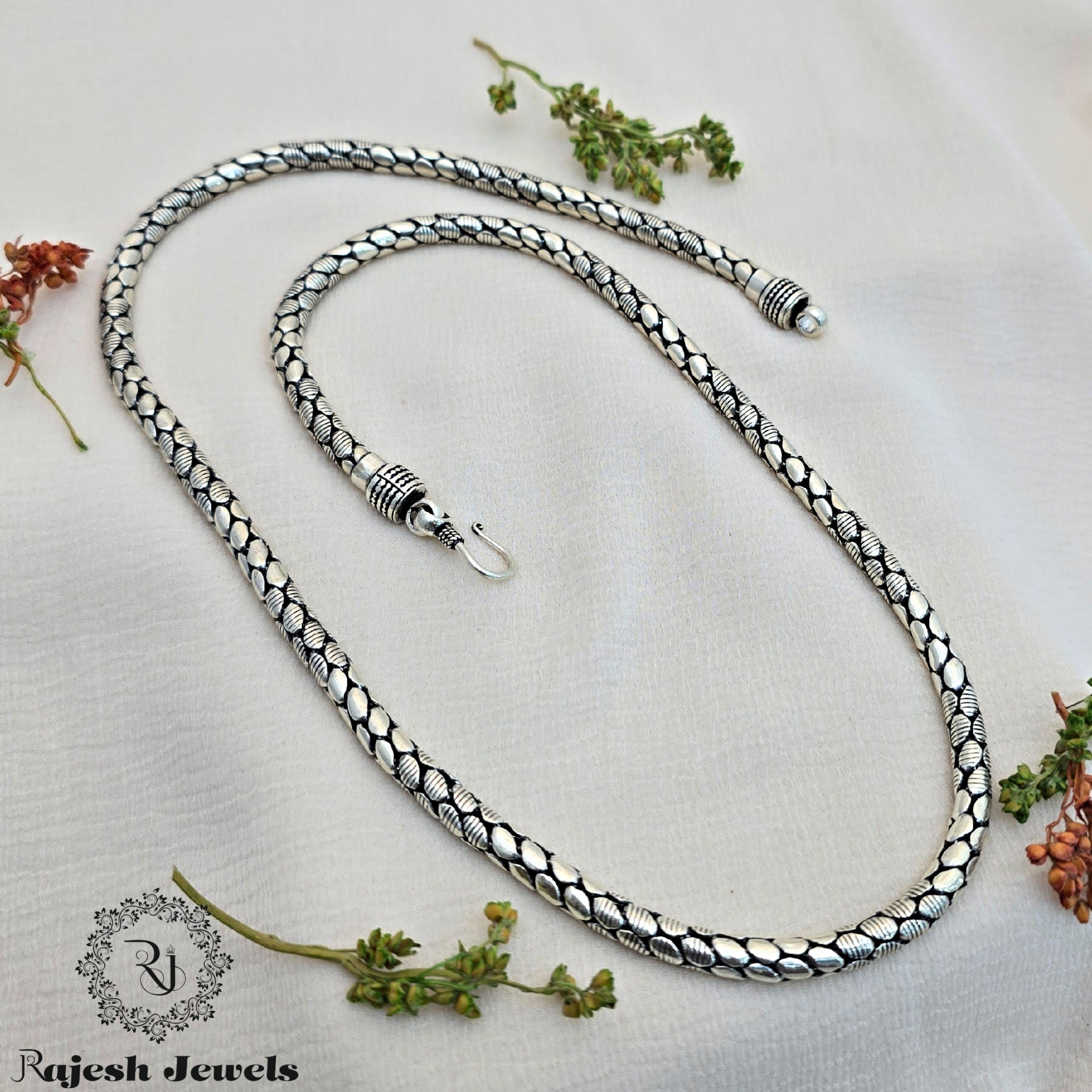 Snake Cut Silver Oxidised Men's Neckchain