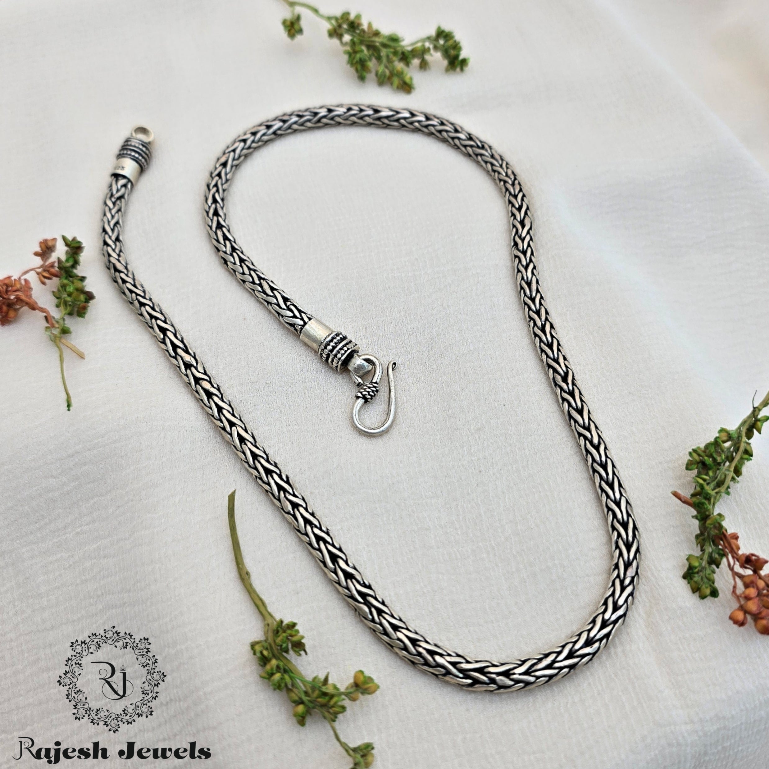 Majestic Silver Oxidised Men's Neckchain